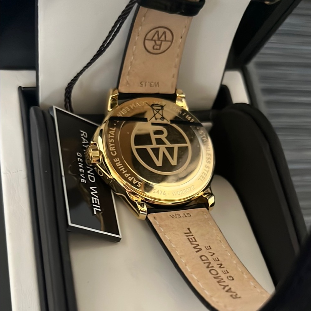 Raymond Weil Gold and Black Classic Watch - Picture 5 of 9